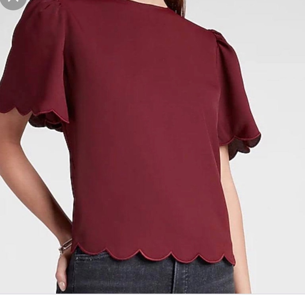 Express Scalloped Top XL